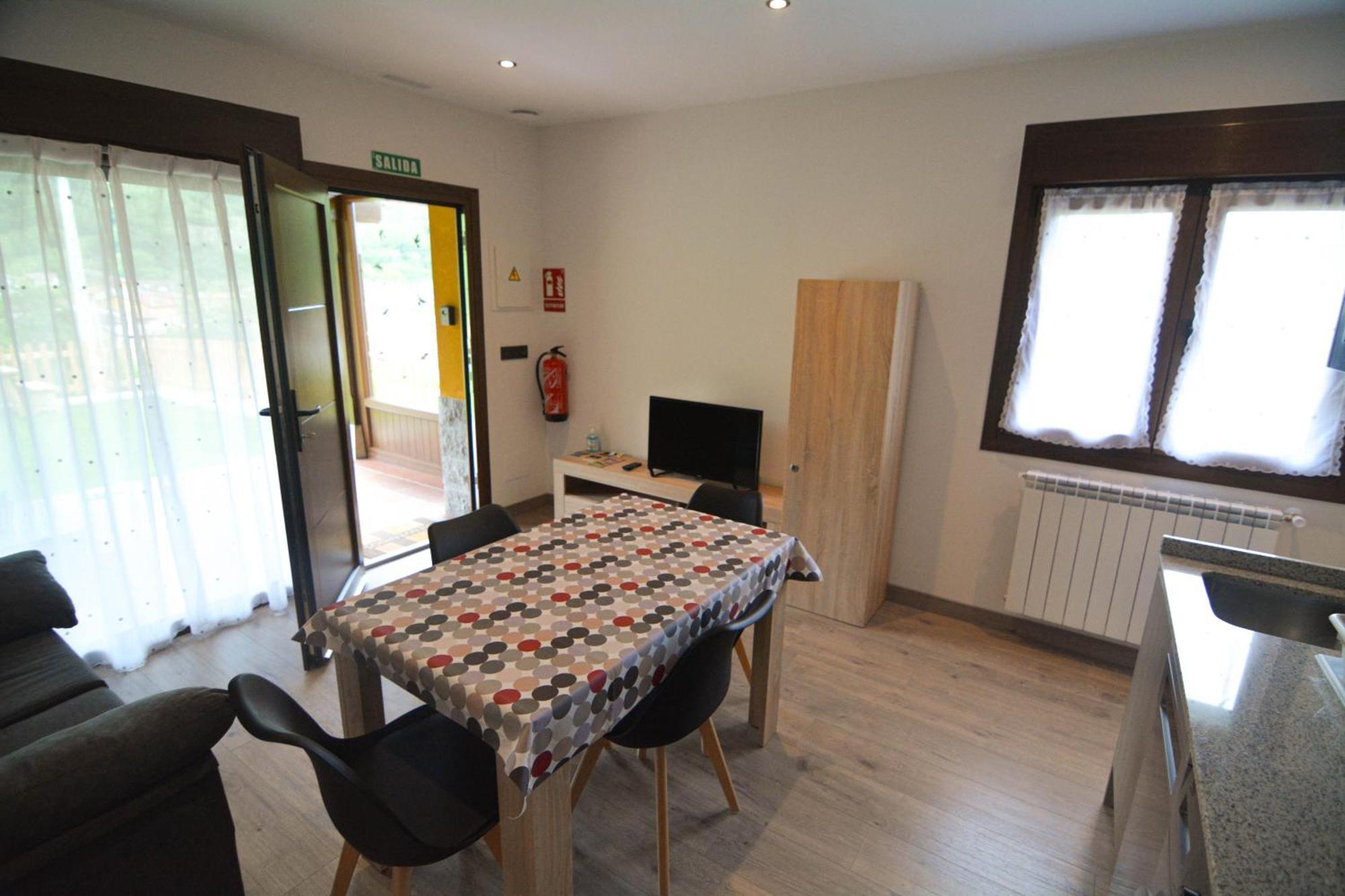 Apartamentos Fuente La Pipa Avín Dış mekan fotoğraf